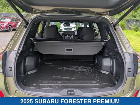 Used 2025 Subaru Forester Premium AWD/4WD image 33