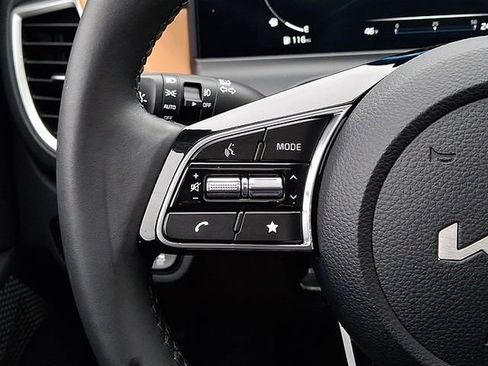 Certified 2024 Kia Seltos EX image 22