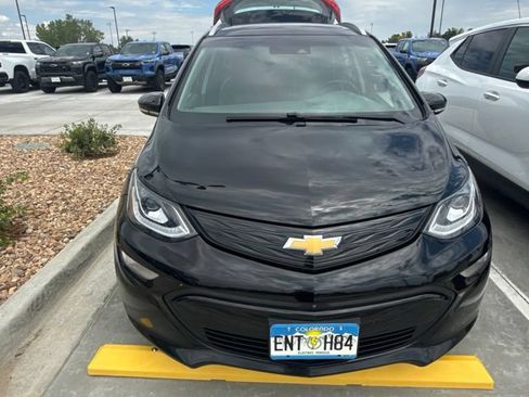 Used 2020 Chevrolet Bolt Premier w/ Infotainment Package FWD image 2