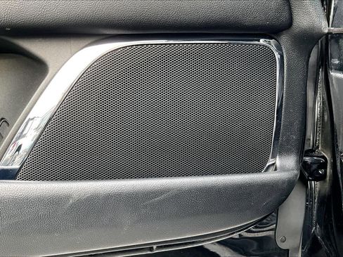 Used 2017 Lincoln Continental Premiere image 35