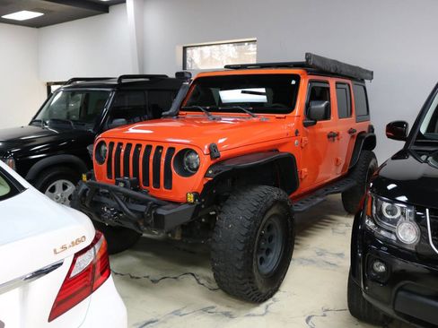 Used 2019 Jeep Wrangler Unlimited Sport image 2