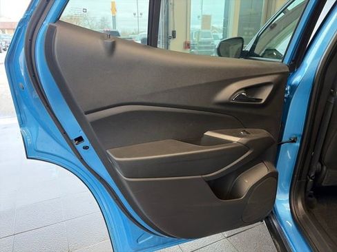 Used 2025 Chevrolet Trax RS w/ Driver Confidence Package image 29