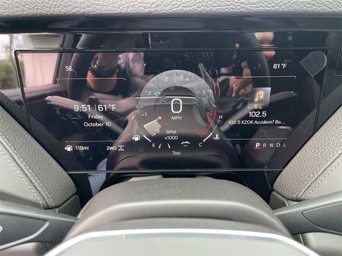 New 2026 GMC Yukon Denali w/ Sun & Power Step Package image 11