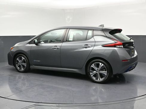 Used 2019 Nissan Leaf SV w/ SV Technology Package image 27