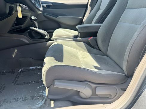 Used 2011 Honda Civic LX image 4