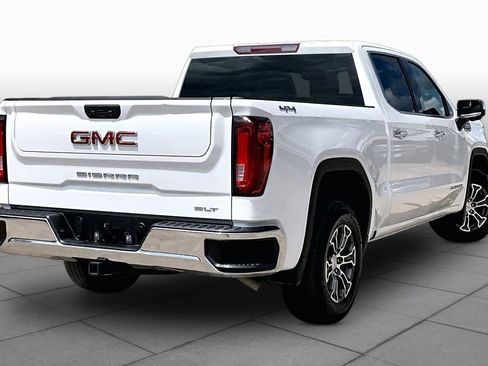 Used 2025 GMC Sierra 1500 SLT AWD/4WD image 13