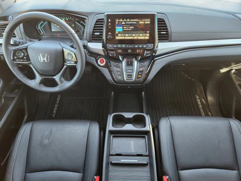 Certified 2024 Honda Odyssey Touring image 25