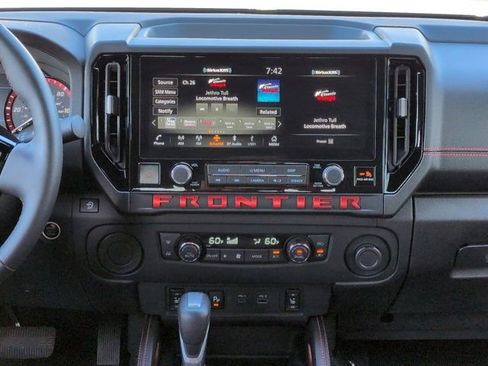 Used 2025 Nissan Frontier Pro-X w/ Pro Convenience Package RWD image 17