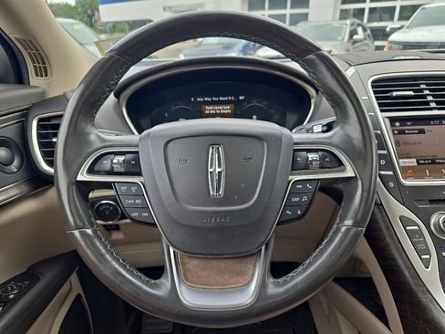 Used 2019 Lincoln Nautilus Reserve AWD/4WD image 25