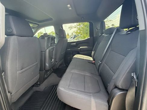 Used 2021 Chevrolet Silverado 1500 LT w/ Bed Protection Package RWD image 12