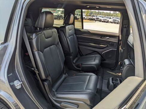 Certified 2025 Jeep Grand Cherokee L Overland AWD/4WD image 55