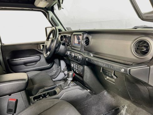 Used 2022 Jeep Wrangler Sport AWD/4WD image 27