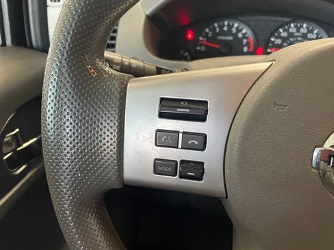 Used 2021 Nissan Frontier SV RWD image 12