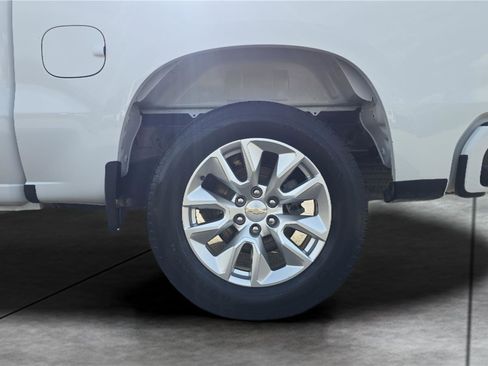 Used 2023 Chevrolet Silverado 1500 Custom image 12