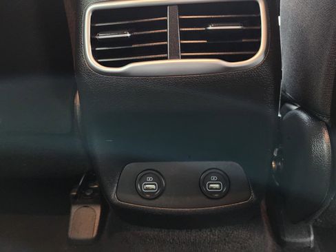 Used 2023 Hyundai Santa Fe SEL image 24