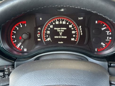 Used 2025 Dodge Durango GT AWD/4WD image 40