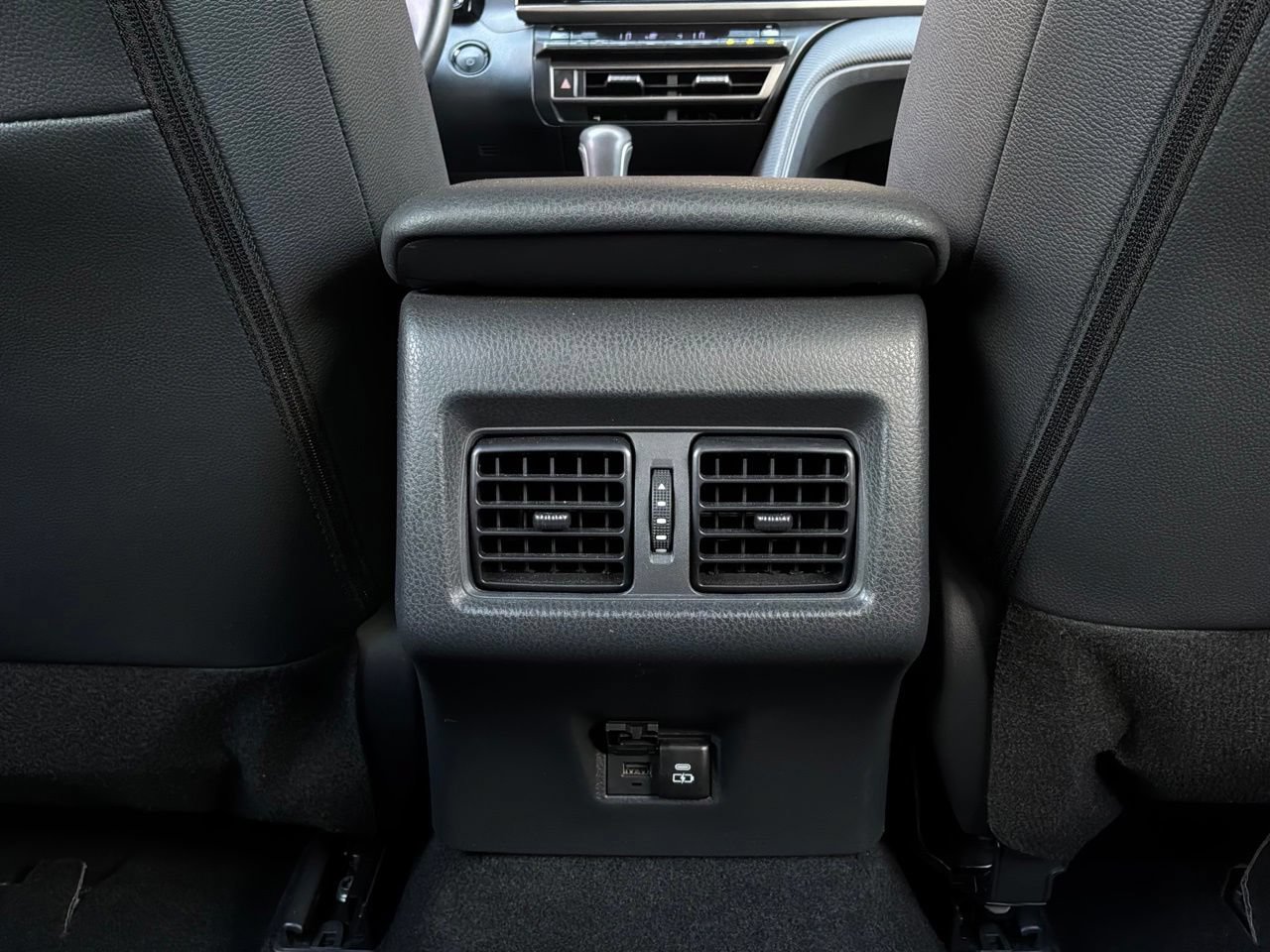 Used 2026 Toyota Camry SE FWD image 13