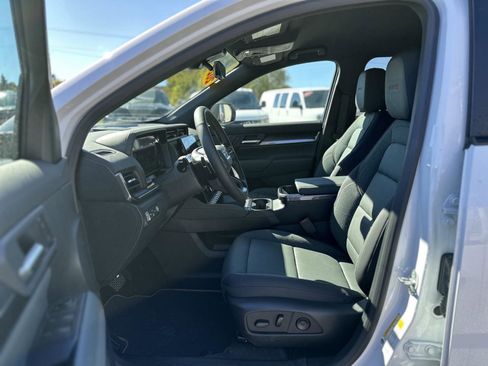 New 2026 GMC Terrain AT4 w/ Technology Package II image 9