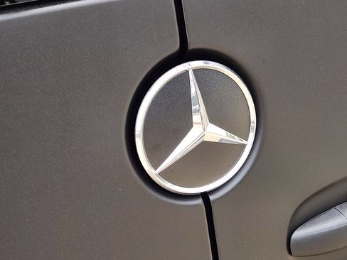 Used 2025 Mercedes-Benz Sprinter 2500 image 10
