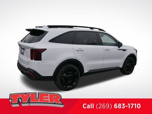 Used 2025 Kia Sorento SX Prestige w/ Olive Brown Leather Package image 8