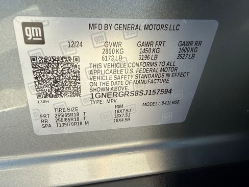 Used 2025 Chevrolet Traverse LT image 45