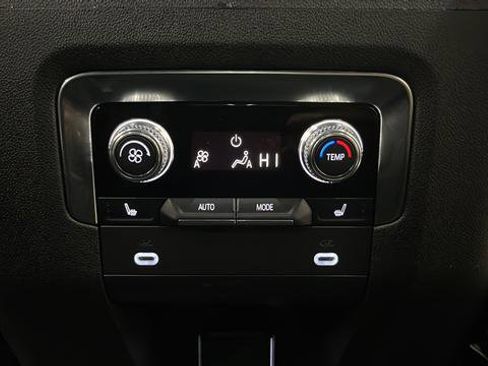 Used 2021 GMC Yukon Denali AWD/4WD image 37