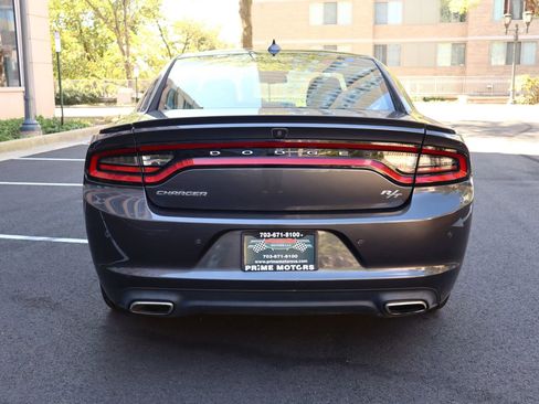 Used 2018 Dodge Charger R/T image 10