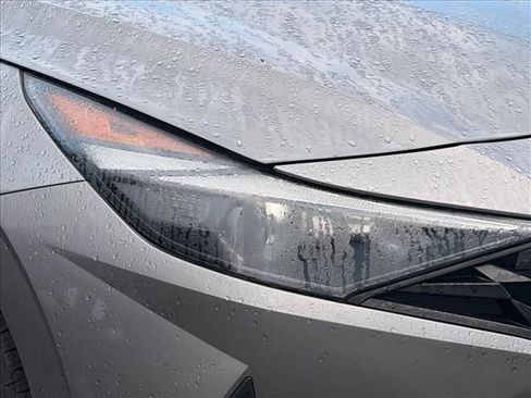 Used 2023 Hyundai Elantra SEL FWD image 19