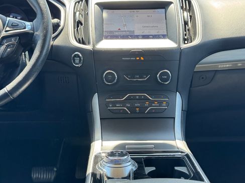 Used 2020 Ford Edge SEL w/ Convenience Package image 15