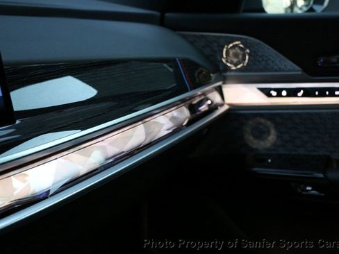 Used 2023 BMW 760i xDrive w/ Executive Package image 24