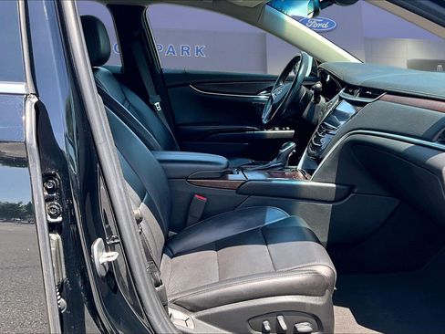 Used 2019 Cadillac XTS Luxury FWD image 29