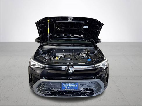 New 2025 Volkswagen Taos SE AWD/4WD image 22