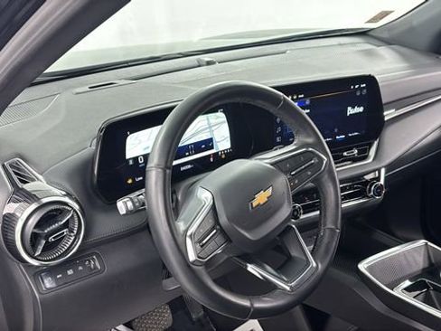 Used 2025 Chevrolet Equinox LT image 35