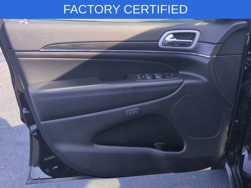 Certified 2021 Jeep Grand Cherokee Limited image 25