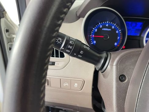 Used 2013 Hyundai Tucson GLS FWD image 12