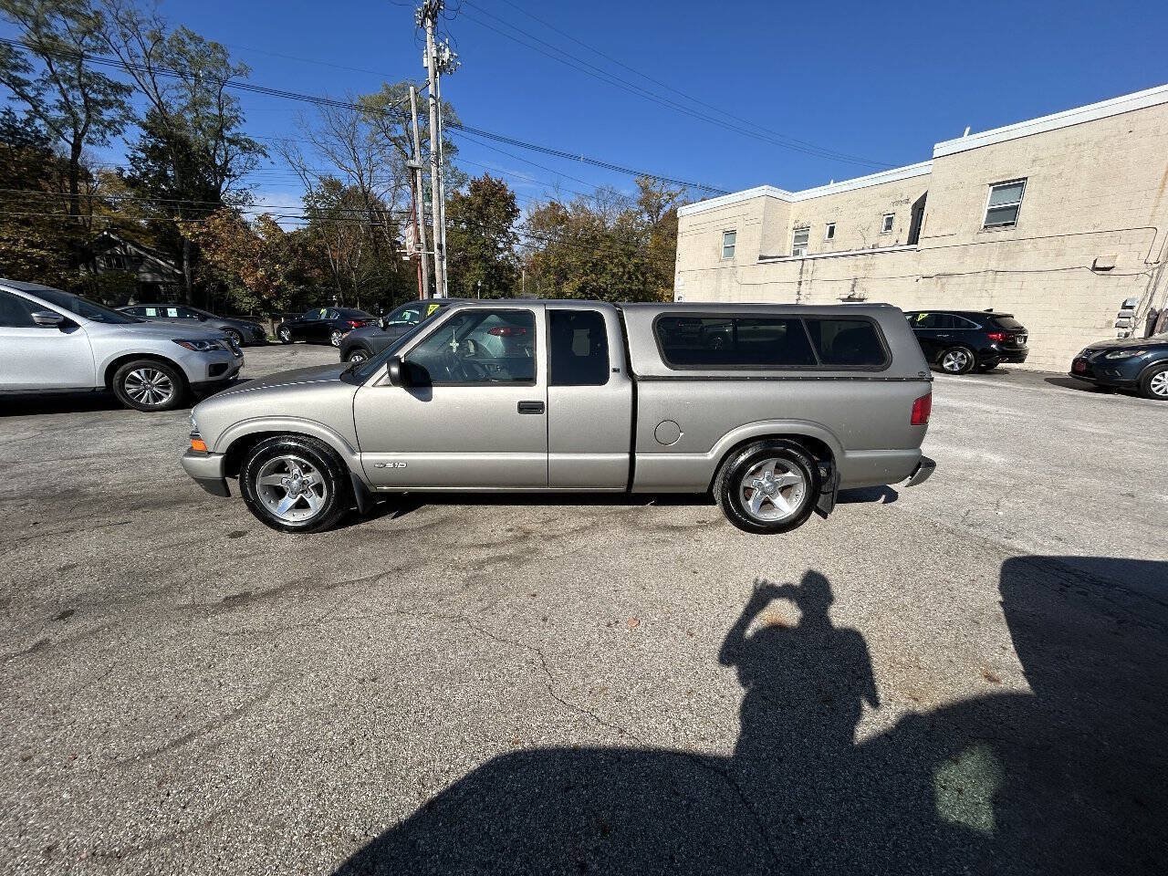 Used 2002 Chevrolet S10 Pickup LS w/ LS Preferred Equipment Group RWD image 4