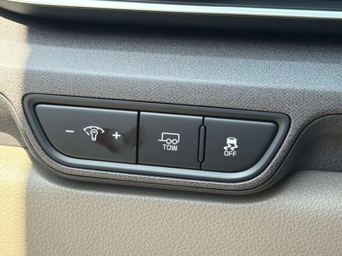 New 2026 Kia Carnival EX image 30