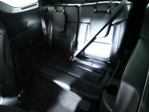 Used 2020 Ford Explorer Limited AWD/4WD image 33