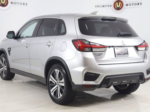 Used 2025 Mitsubishi Outlander Sport AWD image 4