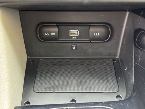Certified 2022 Kia Niro EX Premium FWD image 25
