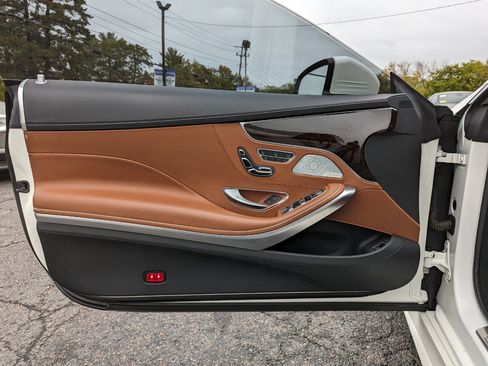 Used 2019 Mercedes-Benz S 560 4MATIC Coupe image 11