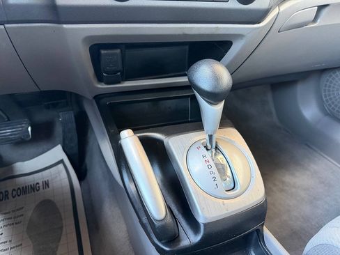 Used 2010 Honda Civic LX image 25
