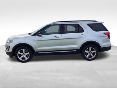 Used 2017 Ford Explorer XLT w/ Equipment Group 202A