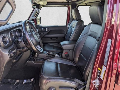 Used 2021 Jeep Gladiator Overland image 16