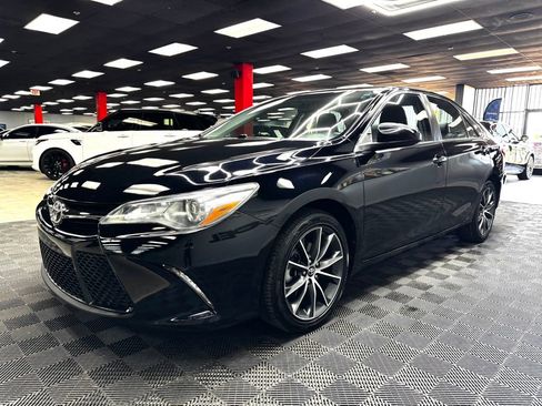 Used 2016 Toyota Camry XSE FWD image 7
