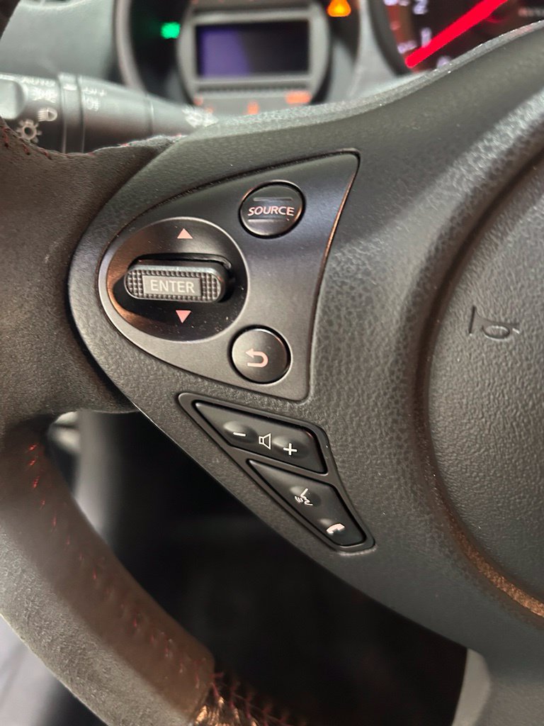 Used 2017 Nissan 370Z NISMO RWD image 17