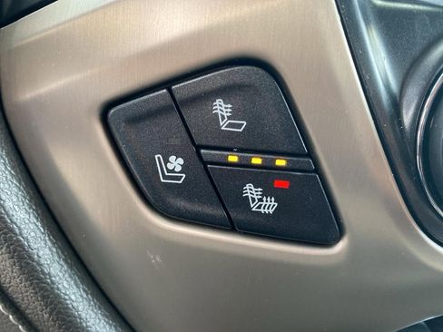 Used 2016 GMC Sierra 1500 Denali w/ Enhanced Driver Alert Package image 29