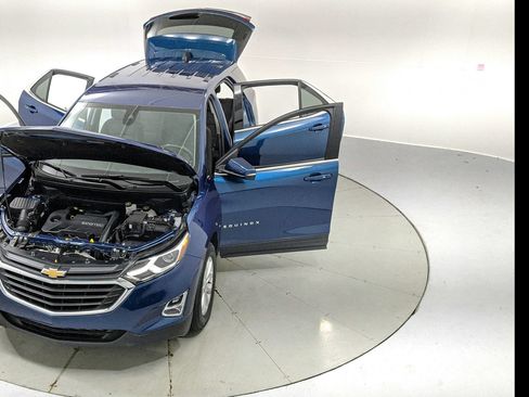 Used 2019 Chevrolet Equinox LT w/ Driver Convenience Package FWD image 32