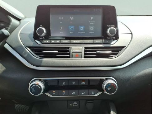 Used 2023 Nissan Altima 2.5 S FWD image 18