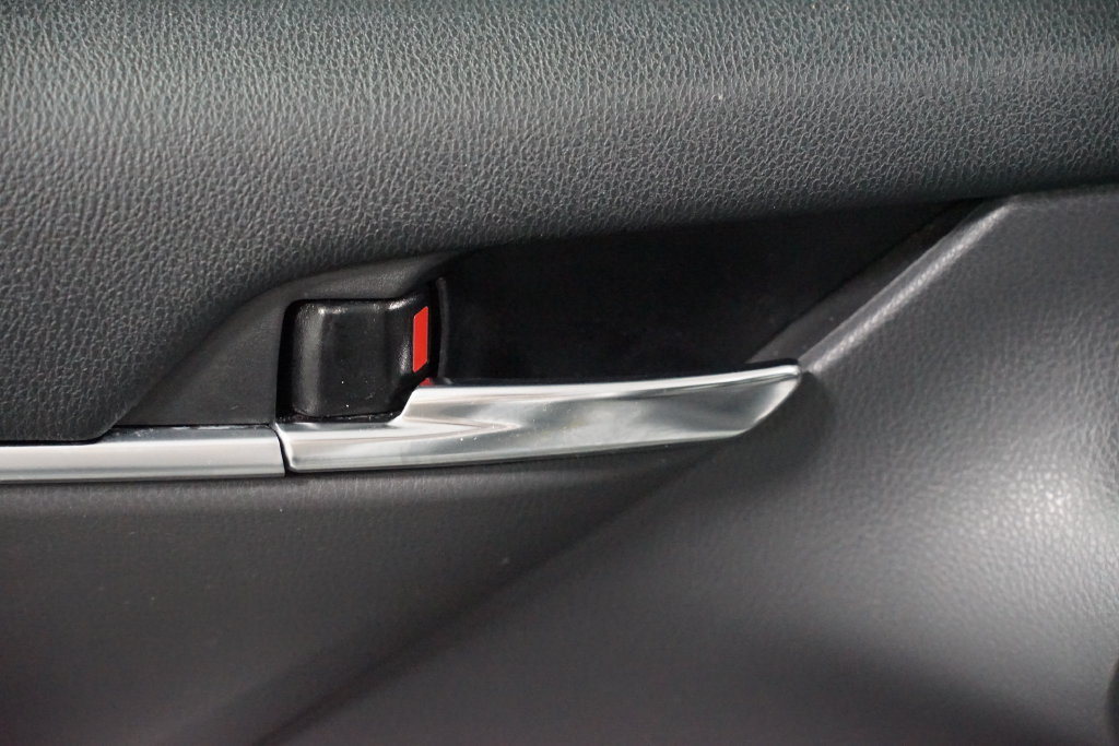 Used 2021 Toyota Camry LE FWD image 28